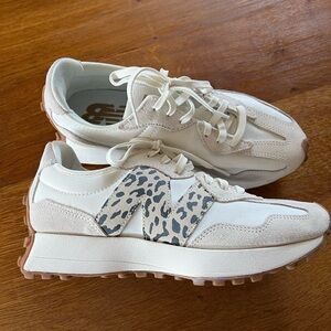 New Balance 327